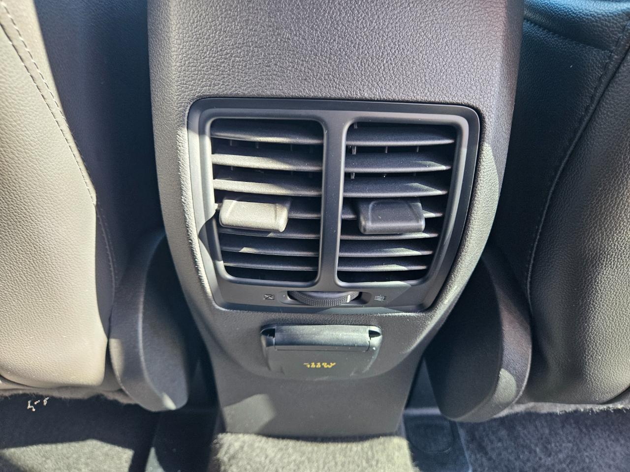 Ford Escape Titanium FWD 2017