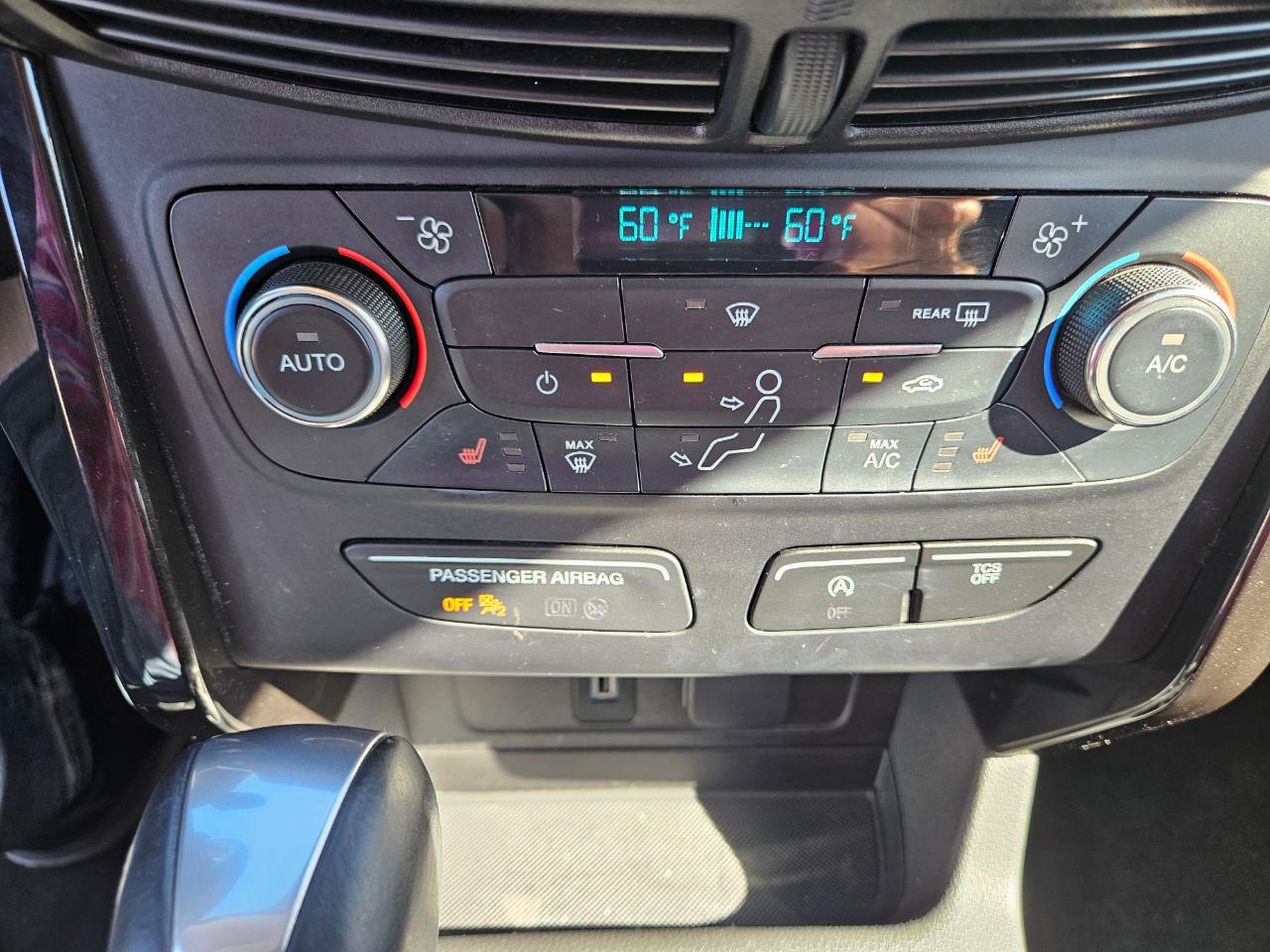 Ford Escape Titanium FWD 2017
