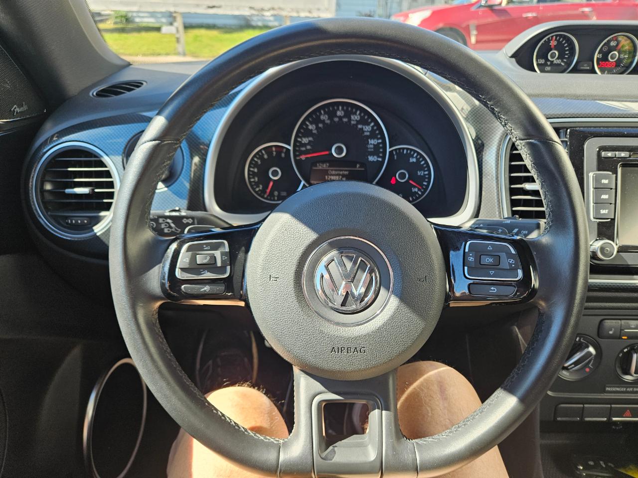 Volkswagen Beetle 2dr Cpe DSG 2.0T Turbo 2012