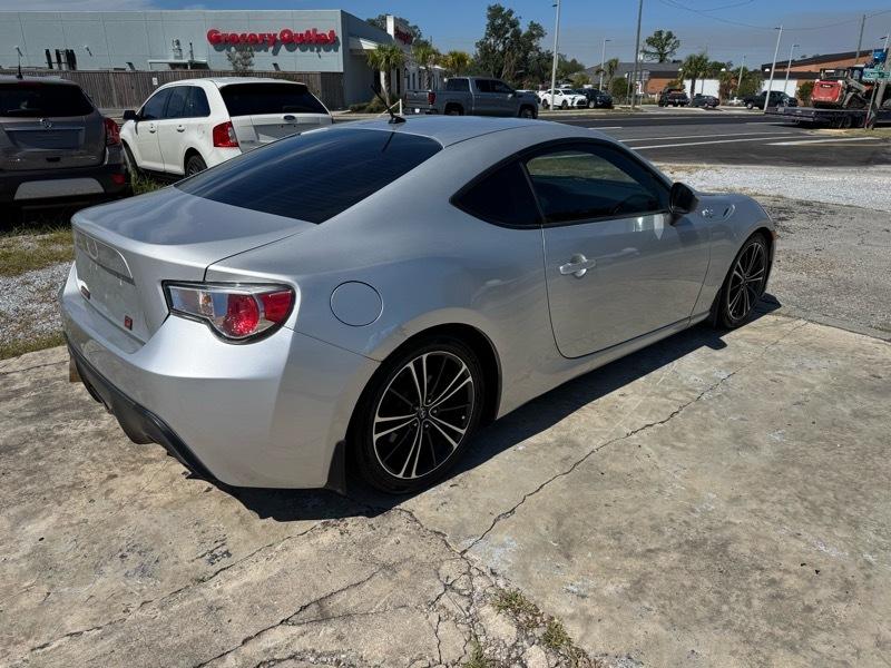 Scion FR-S 6MT 2013