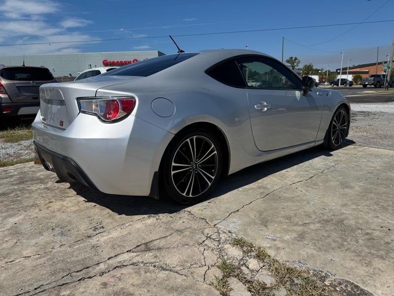 Scion FR-S 6MT 2013