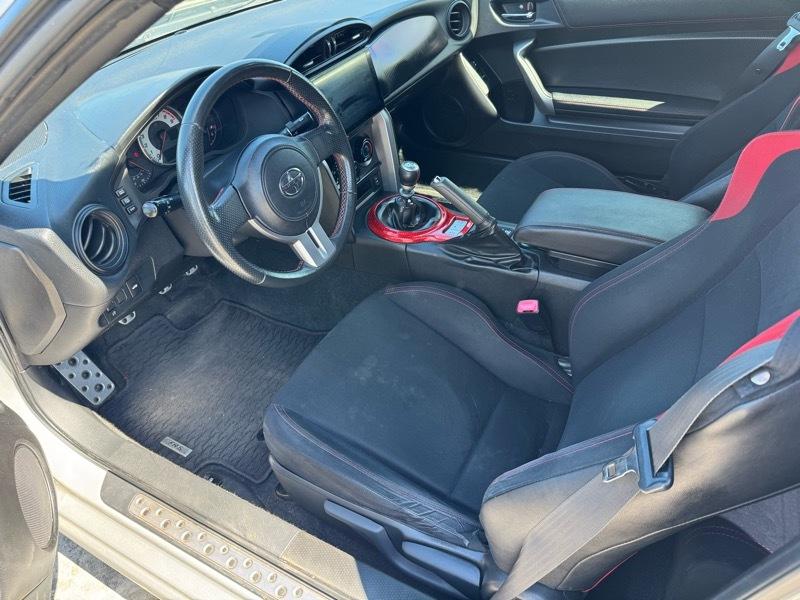 Scion FR-S 6MT 2013