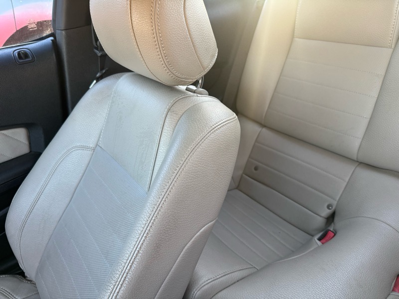 Ford Mustang GT Coupe 2012