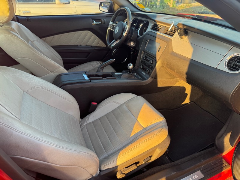 Ford Mustang GT Coupe 2012