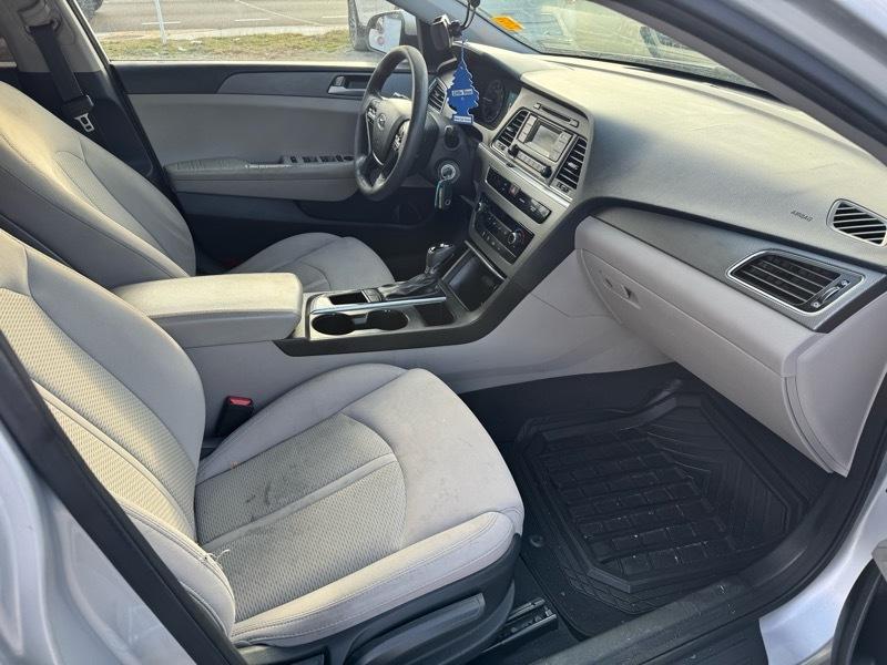 Hyundai Sonata SE 2015