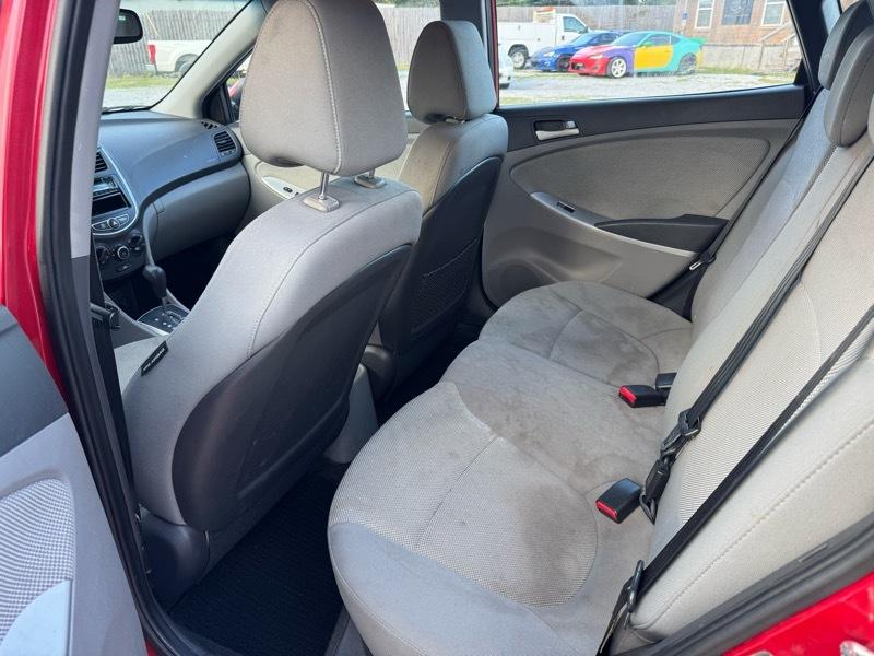 Hyundai Accent GS 2012