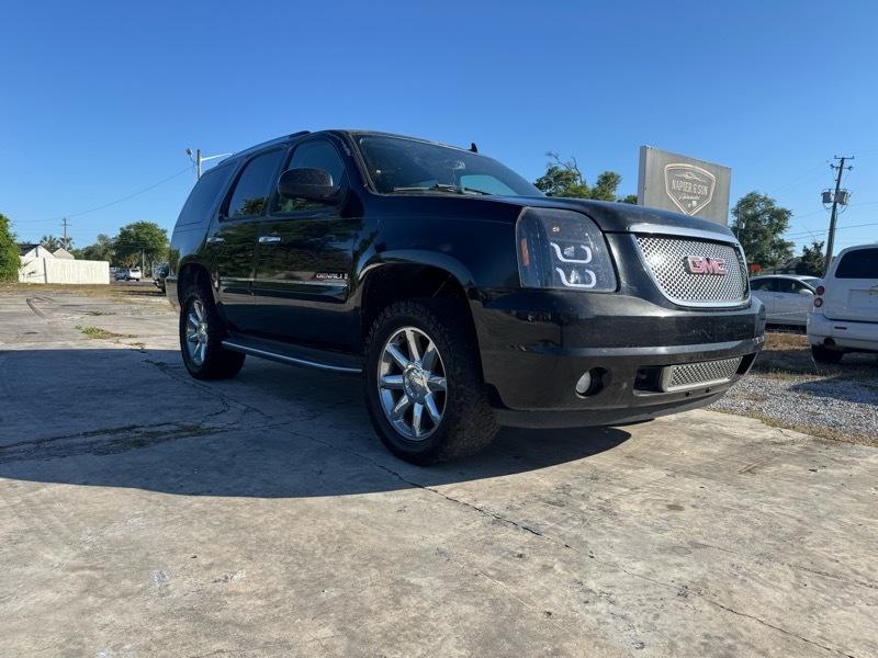 GMC Yukon Denali AWD 2007