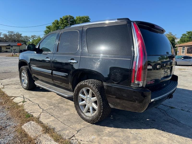 GMC Yukon Denali AWD 2007