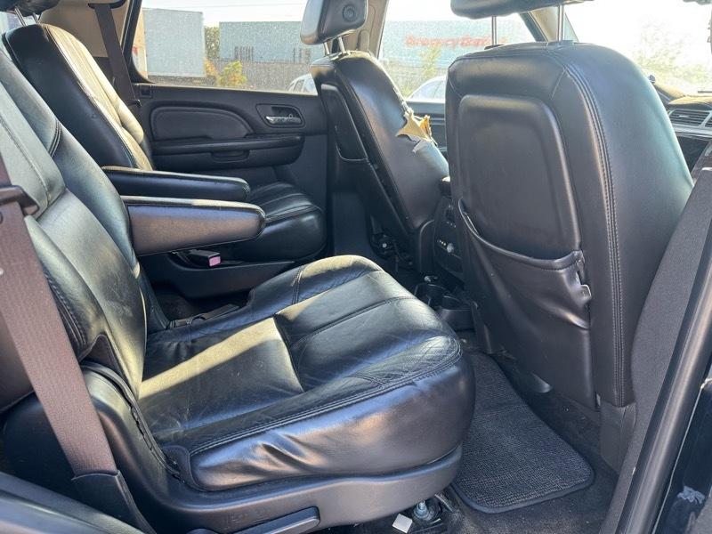 GMC Yukon Denali AWD 2007