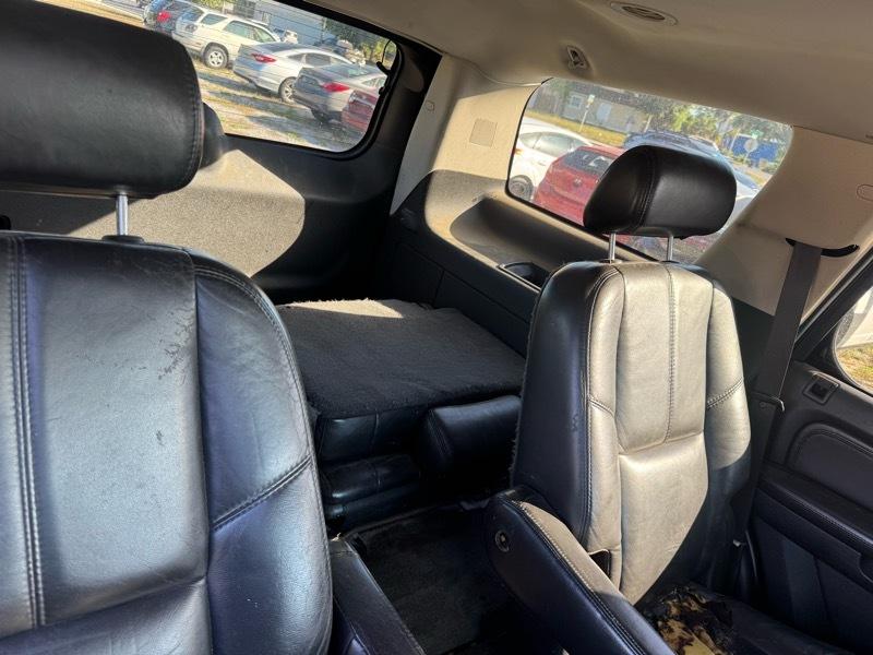 GMC Yukon Denali AWD 2007