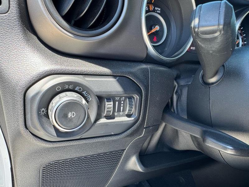 Jeep Wrangler Sport 4WD 2020