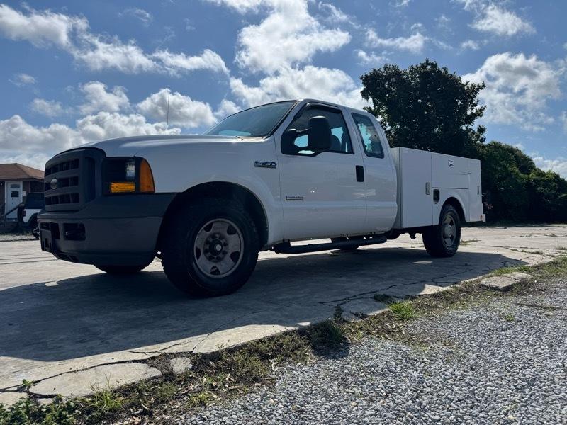 Ford F-350 SD XL SuperCab 2WD 2007