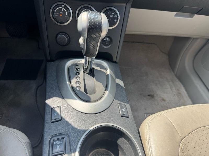 Nissan Rogue SL 2012