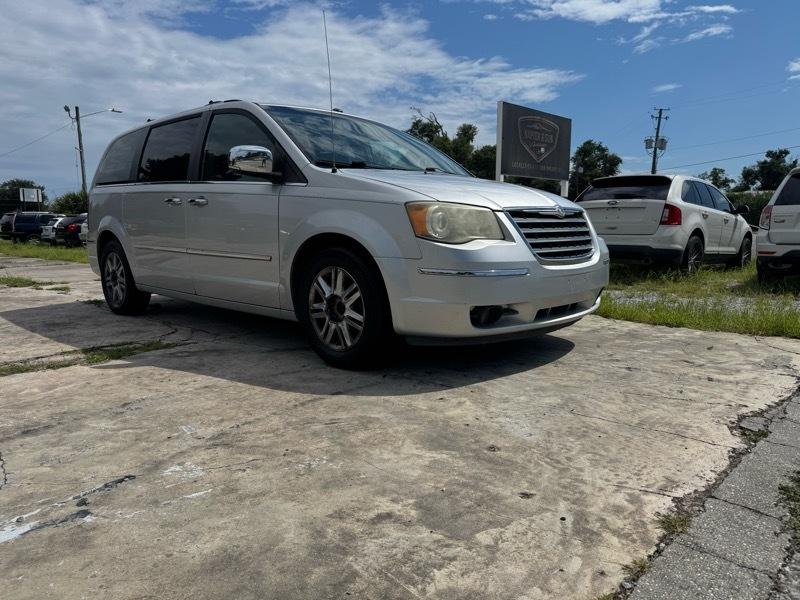 Chrysler Town & Country Limited 2008