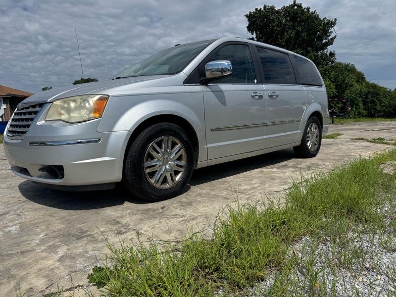 Chrysler Town & Country Limited 2008