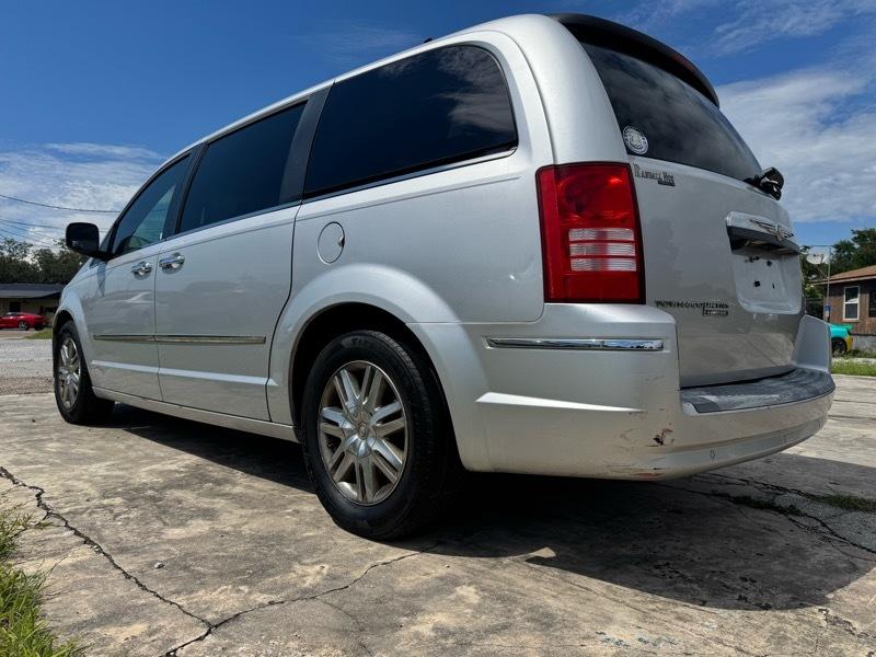 Chrysler Town & Country Limited 2008