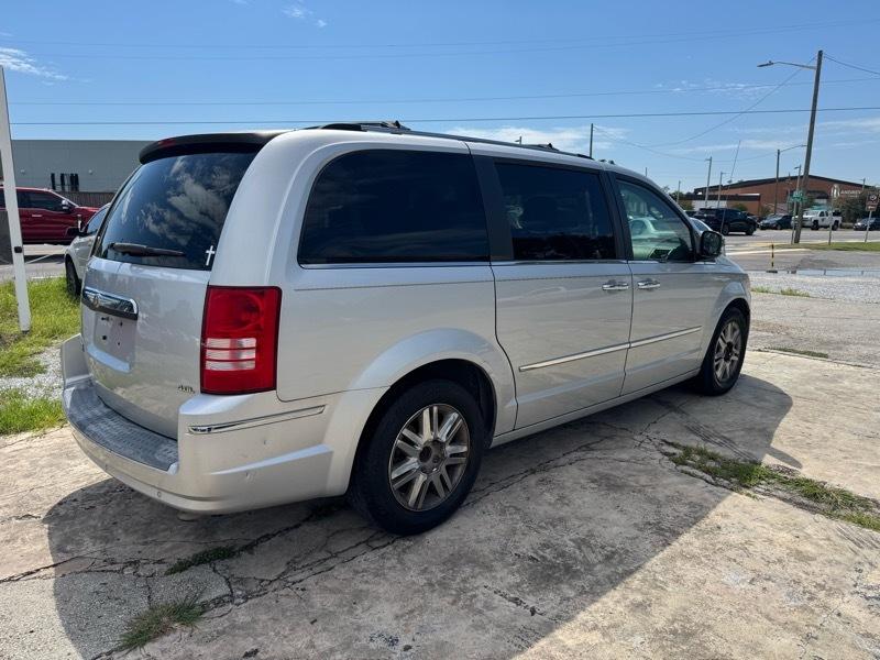 Chrysler Town & Country Limited 2008