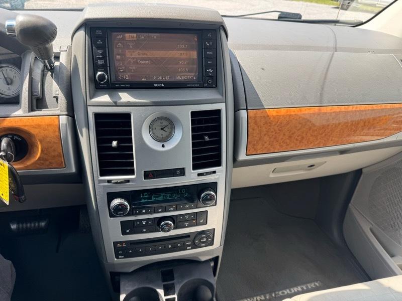 Chrysler Town & Country Limited 2008