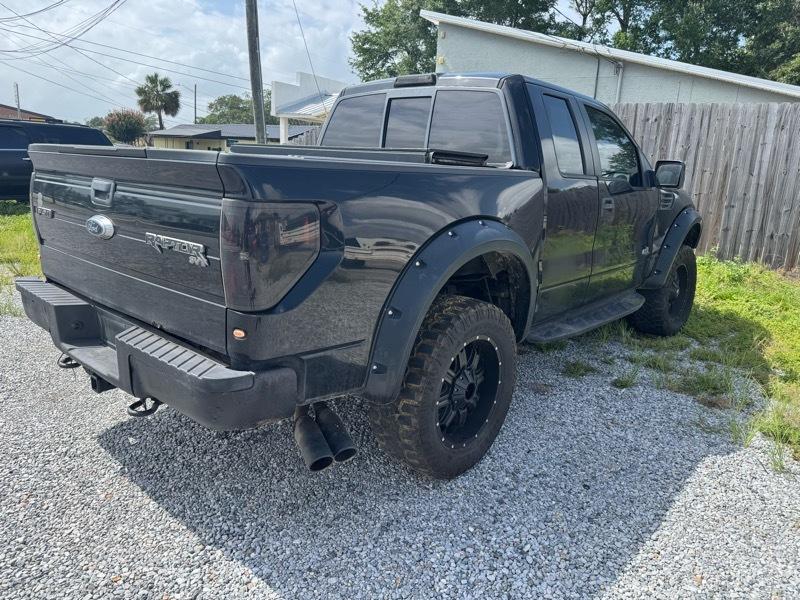 Ford F-150 SVT Raptor 2011