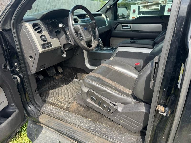 Ford F-150 SVT Raptor 2011