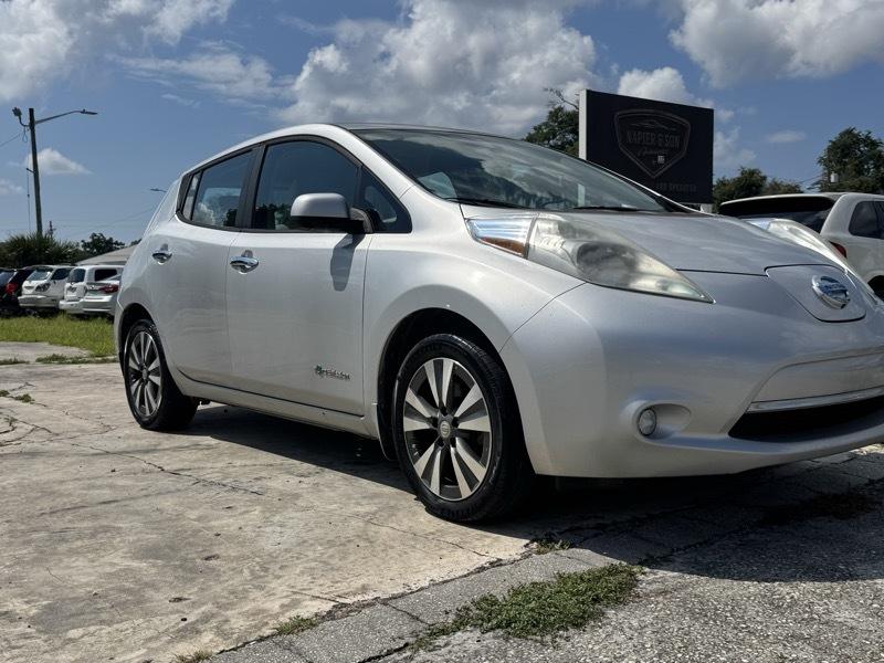 Nissan Leaf SL 2015