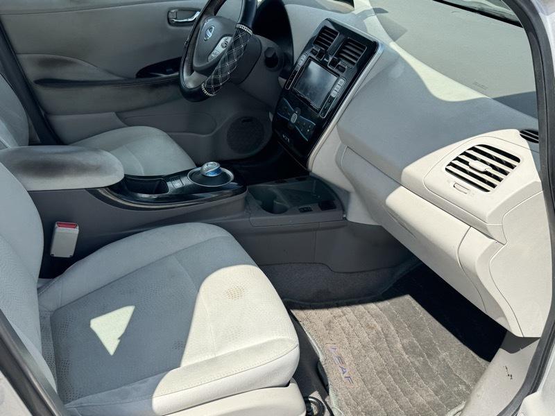 Nissan Leaf SL 2015