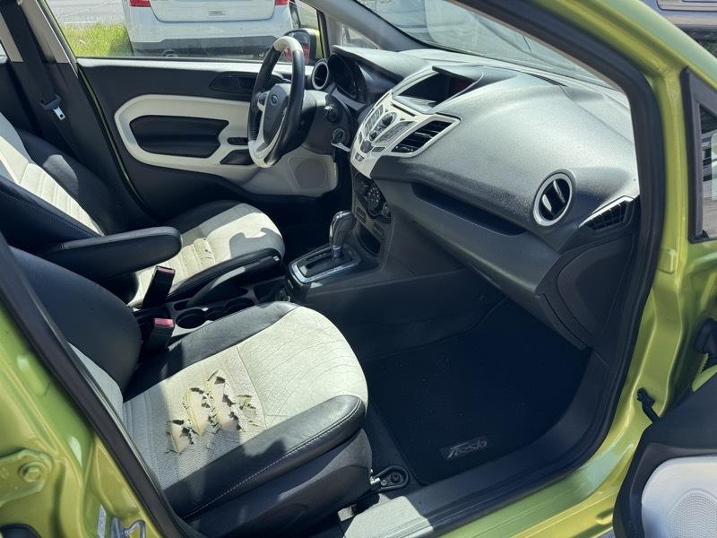 Ford Fiesta SES Hatchback 2012