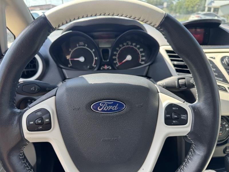 Ford Fiesta SES Hatchback 2012