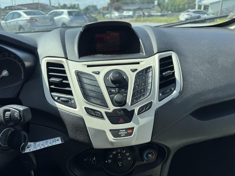 Ford Fiesta SES Hatchback 2012