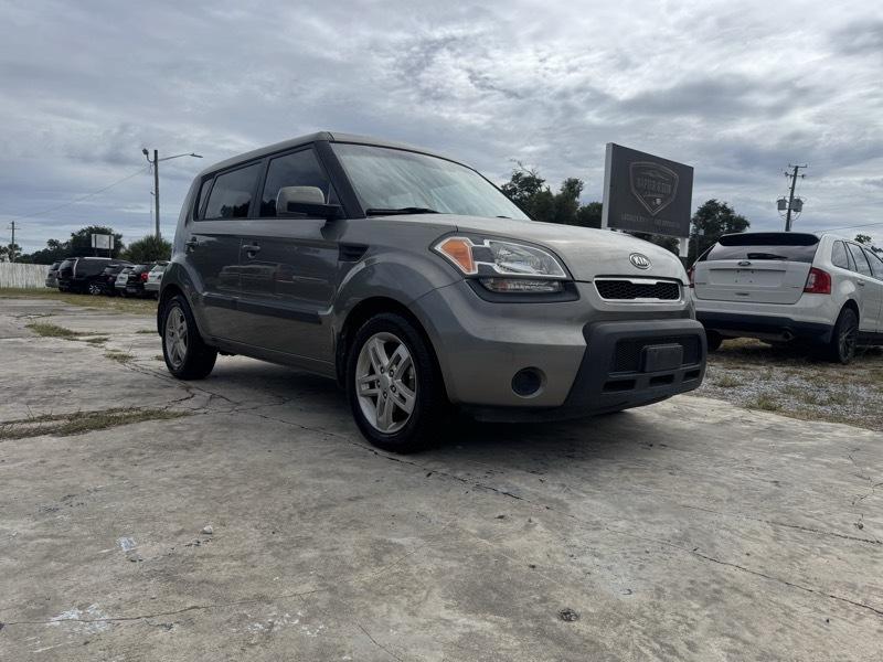 Kia Soul + 2011