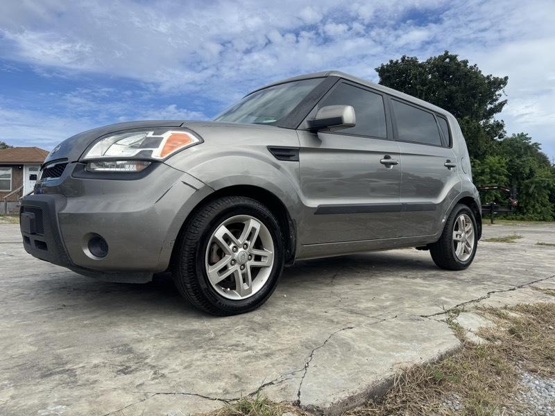 Kia Soul + 2011