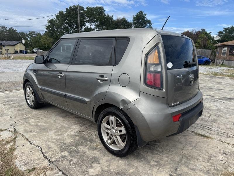 Kia Soul + 2011