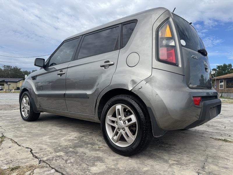 Kia Soul + 2011