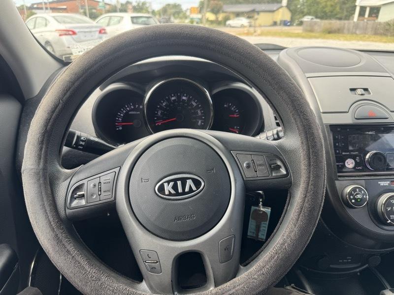 Kia Soul + 2011