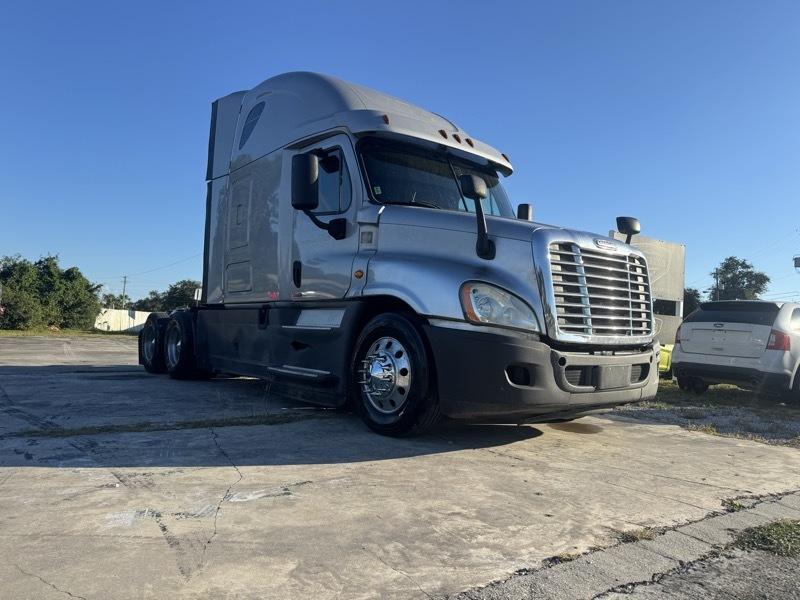 Freightliner CA 113  2017