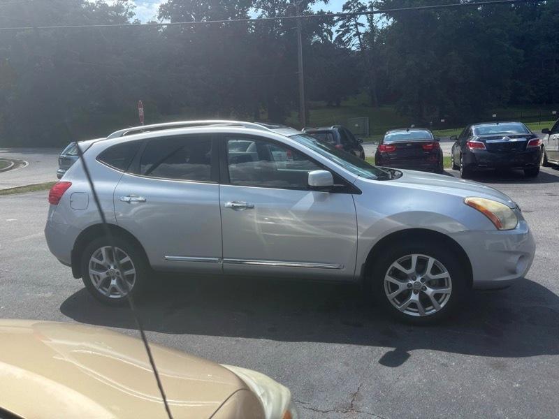 Nissan Rogue  2013