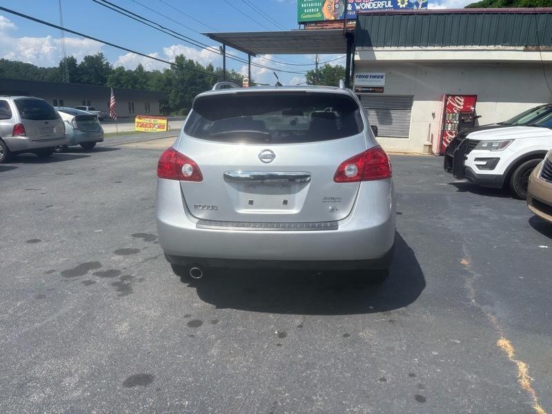 Nissan Rogue  2013