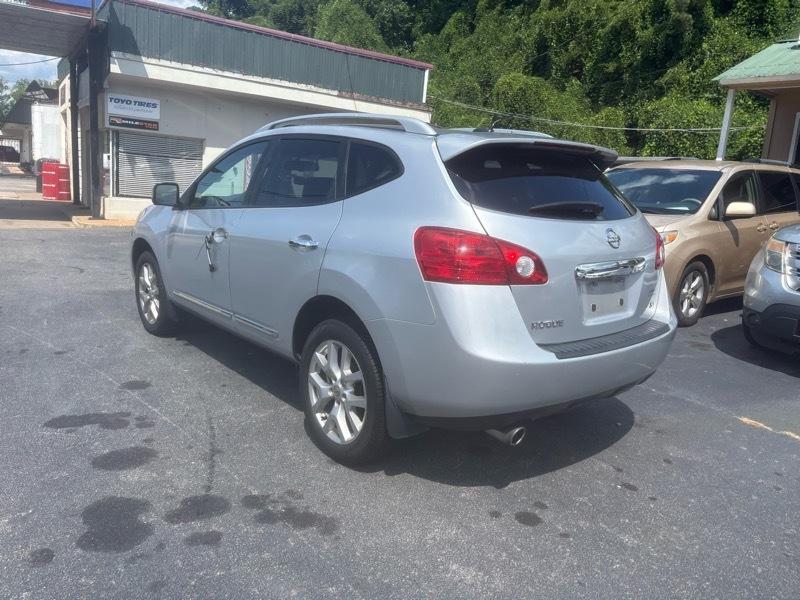 Nissan Rogue  2013