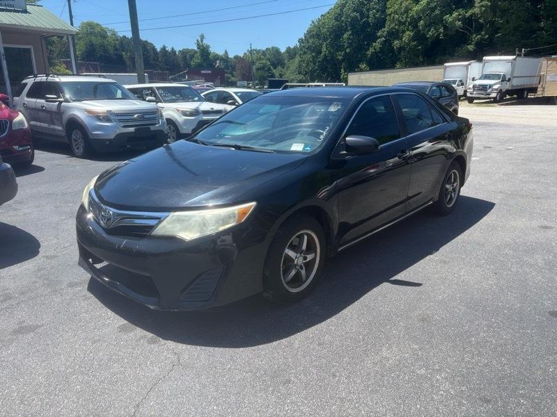 Toyota Camry  2012