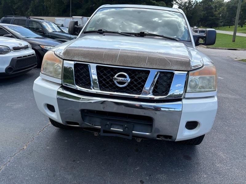 Nissan Titan SV Crew Cab 4WD 2012