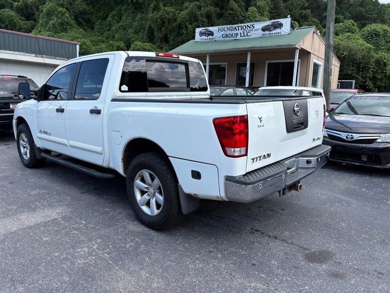 Nissan Titan SV Crew Cab 4WD 2012