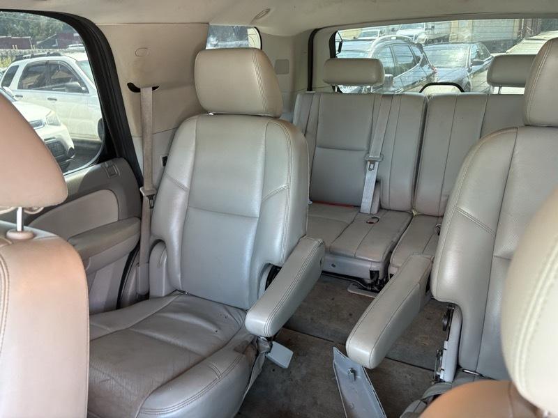 GMC Yukon SLT1 4WD 2011