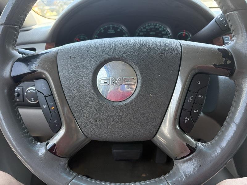 GMC Yukon SLT1 4WD 2011
