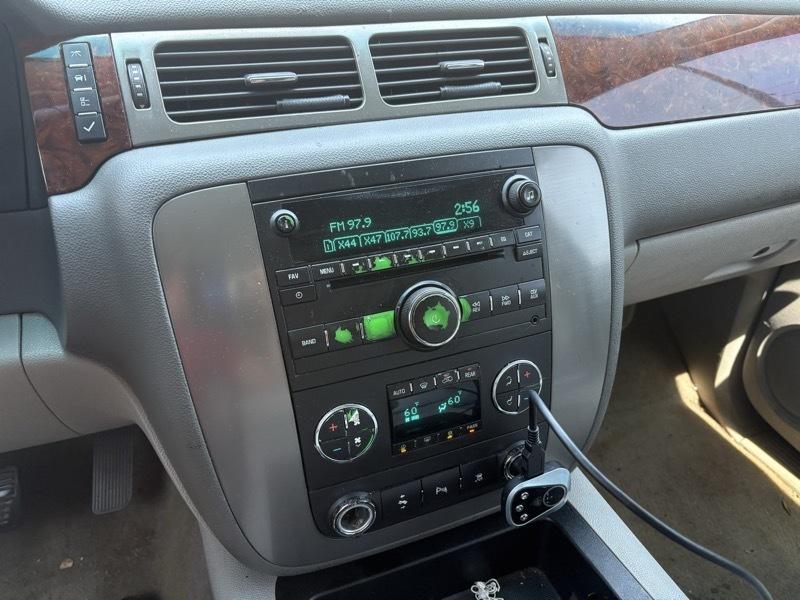 GMC Yukon SLT1 4WD 2011