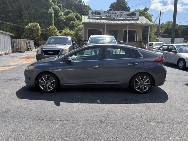 Silver 2017 Hyundai Ioniq Hybrid Hatchback Front-Wheel Drive 6-Speed Dual Clutch