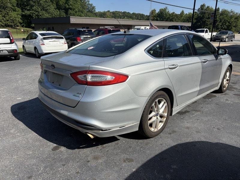 Ford Fusion SE 2013