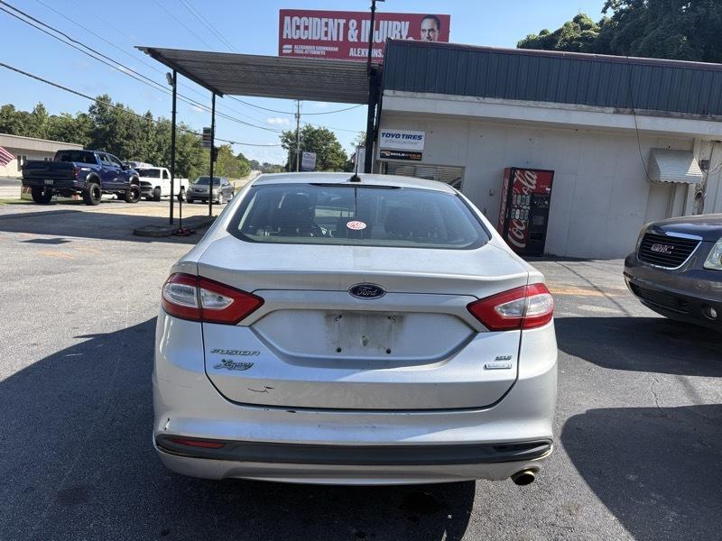 Ford Fusion SE 2013