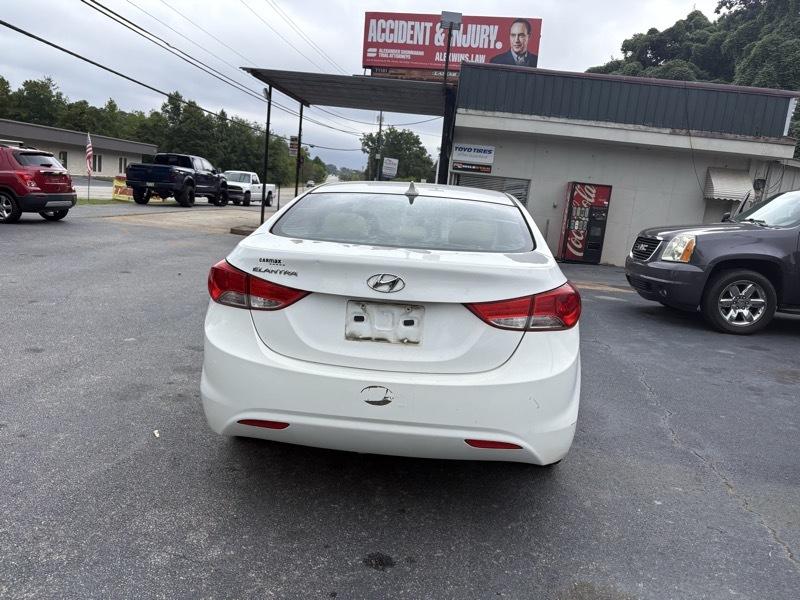Hyundai Elantra GLS 2013