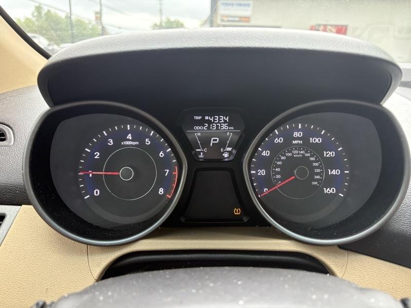 Hyundai Elantra GLS 2013