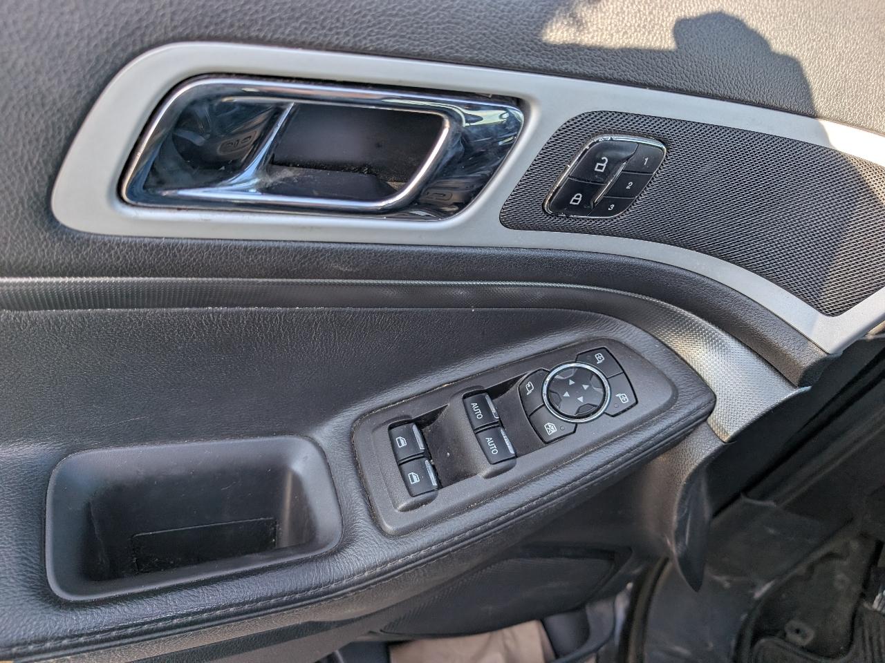 Ford Explorer Sport 4WD 2013